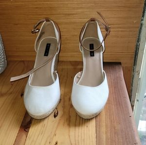 Size 8.5 Womens Parker & Sky